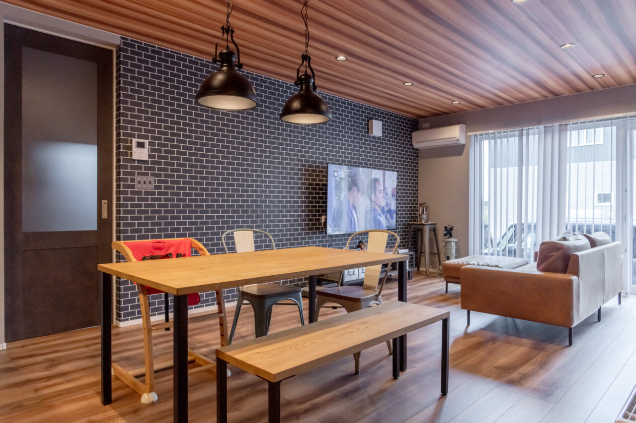 ～子育て世代のインダストリアルな平屋～02